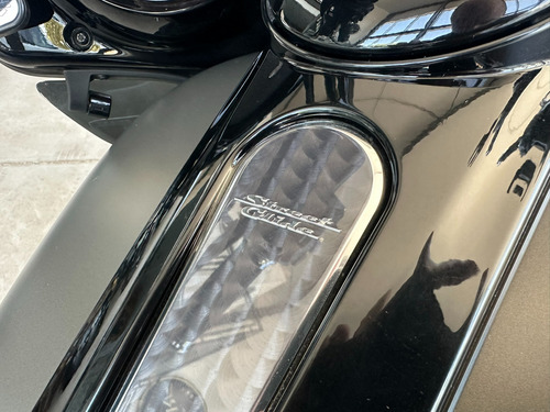 Harley Davidson Street Glide Special 114