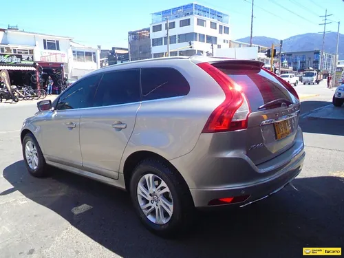 Volvo XC60 2.5 T5 Awd Kinetic