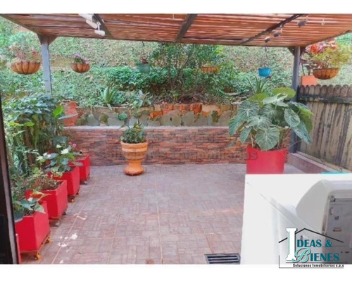 Casa En Venta Envigado Sector La Cuenca 