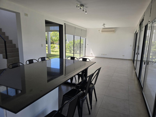 Alquiler Y Venta Casa Puertos Del Lago Con Pileta