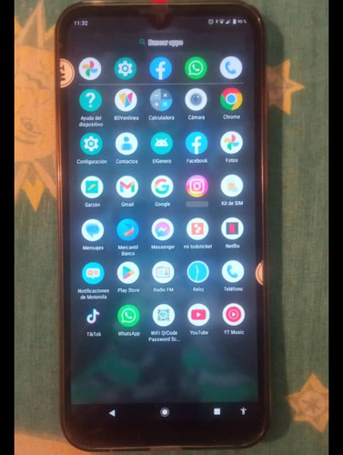 Teléfono E6s Motorola 32g, 2 Ram Memoria Espandible En Caja.
