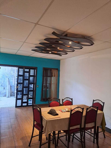 Imagen 6 de 11 de Casa Amplia De 3 Cuartos Y Cochera Para 3 Carros,