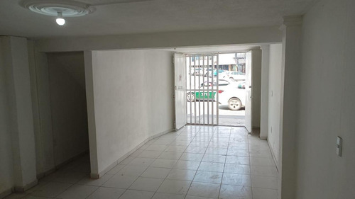 Local Comercia En Renta Sobre Av. Constitución, Casi Esquina Con Av. Salvador Nava Martínez En Slp