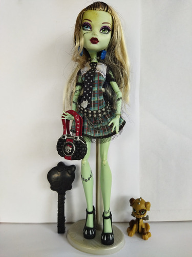 Monster High Frankie Stein Basica Mascota Base Bolso Clasica