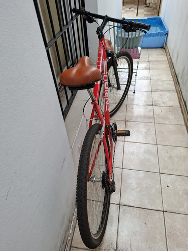 Rodado 29, Color Rojo, Prácticamente Nueva