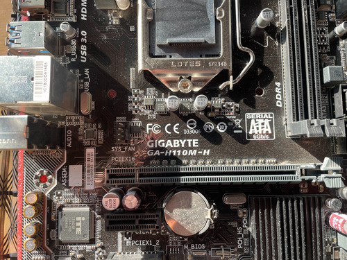 Placa Madre Gigabyte Ultra Durable Ga-h110m-h Y Memo De 8gb Negro (Usado)