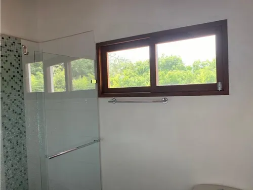 Casa Independiente En Rionegro Con Piscina Y Jacuzzi Para La Venta