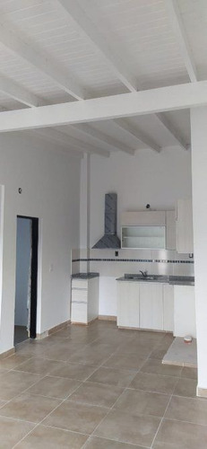 Imagen 6 de 19 de Magnifico Departamento En Venta De 4 Ambientes En Turdera