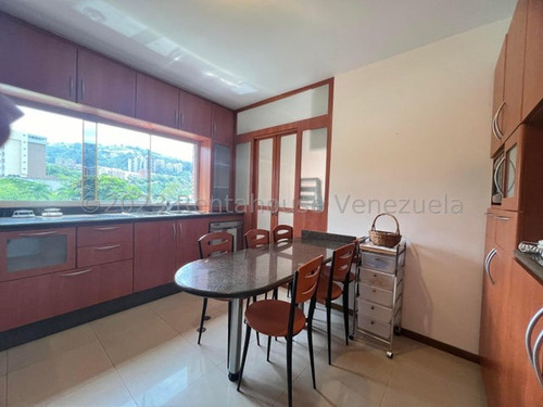 Apartamento En Alquiler En Lomas Del Sol 150mt2 3d 2b 3p