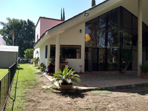 Imagen 1 de 12 de En Venta Casa De Un Piso En El Club De Golf La Hacienda