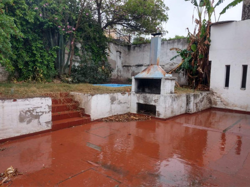 Casa En Parque V. Sarsfield Para Reciclar