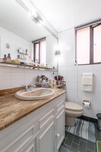Apartamento En Venta En El Chicó. Cod V7694