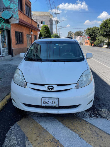 Imagen 2 de 13 de Toyota Sienna 2009 3.5 Xle Piel Mt