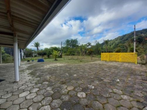 Imagem 16 de 18 de Chácara Em Itanhaém, No Bairro Parque Vergara, Com Espaço Para Piscina, Área De Serviço, Almoxarifado, Galinheiro E Vagas Para 10 Automóveis Ref: 9740/ac