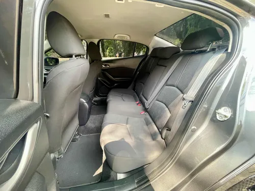 Mazda 3 2.0 Prime