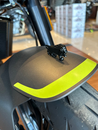 Imagen 8 de 15 de Benelli Leoncino 250
