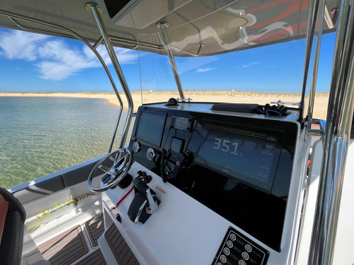 Catamarã Garnet Offshore 300ht Fly