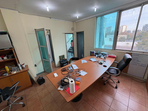 Arriendo Oficinas De 120 Mts2 Con 2 Baños !!