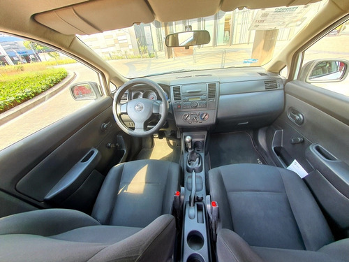 Imagen 10 de 12 de Nissan Tiida 1.6 Drive Sedan Mt 2015