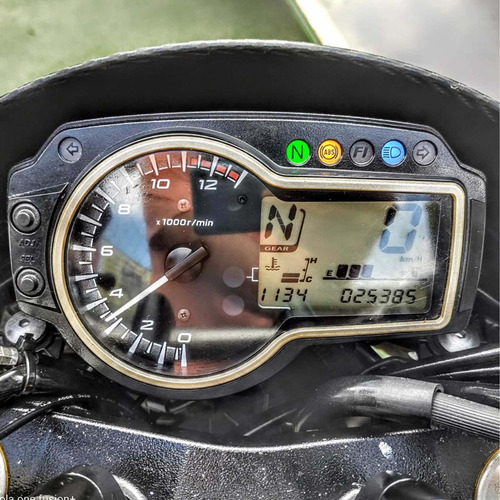 Suzuki Gsr750