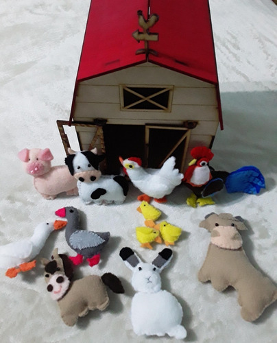 Imagen 1 de 3 de Granja Con Animalitos En Tela (kit)