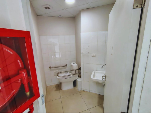Arriendo Local Comercial 206m2 Las Condes Metro Manquehue.