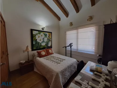 Casa Con Excelente Ubicación(mls#246703)