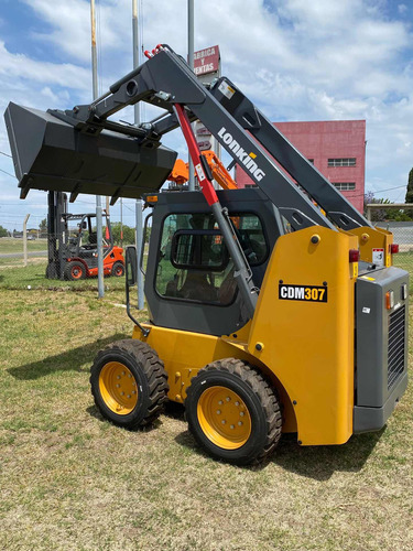 Mini Cargadora Lonking Cdm307