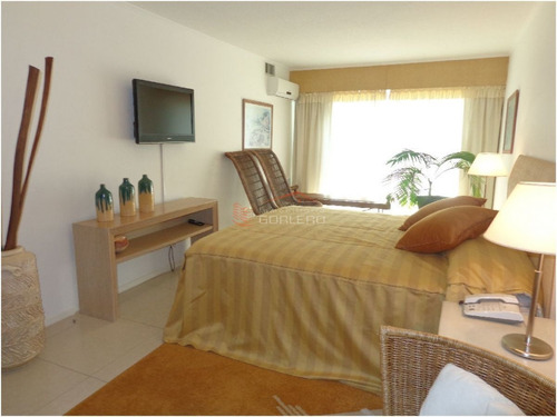 Imagen 18 de 30 de Excelente Opción!!! Venta De Apartamento En Punta Del Este, Con Muy Buena Vista, Muy Soleado.