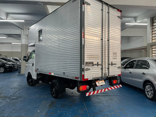 Hyundai HR 2.5 LONGO SEM CAÇAMBA 4X2 16V 130CV TURBO INTERCOOLER DIESEL 2P MANUAL