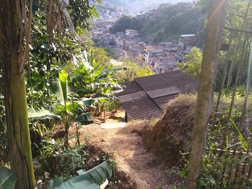 Vendo, Casa Com 3 Cômodo