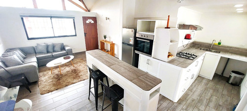 Amplia Casa, 3d+ 2b + Piscina (año Corrido)