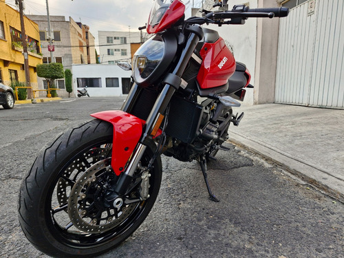 Ducati Monster + 2022