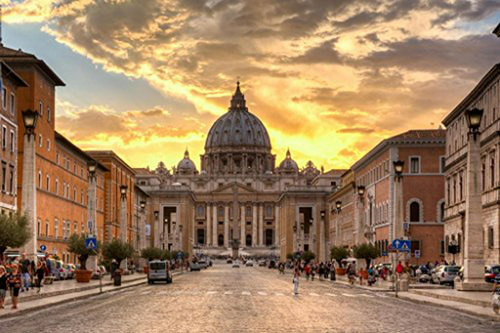 Puesta De Sol En San Pedro, Ciudad Del Vaticano, Roma, Itali