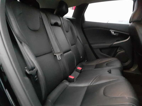 Volvo V40 T4
