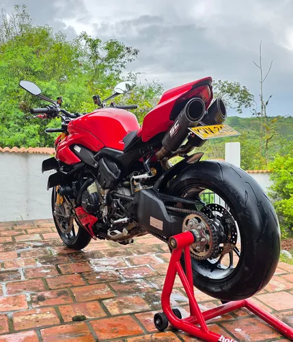 Ducati Streetfighter V4s