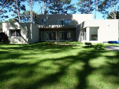 Imagen 10 de 30 de Venta Casa 4 Dormitorios En Club Del Lago, Laguna Del Sauce, Punta Ballena