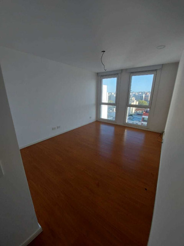 Imagen 3 de 12 de Departamento 2 Ambientes A Estrenar !!