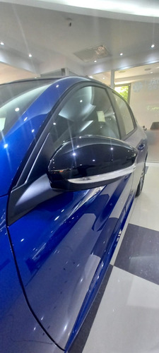 Imagen 13 de 16 de Peugeot 208 Feline 1.6 Tiptronic 2023