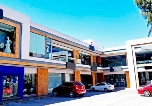 Imagen 1 de 1 de Local Comercial En Renta En Camelinas, Morelia