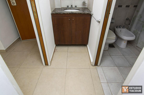 Imagen 21 de 30 de Departamento En Venta - 2 Dormitorios 1 Baño - Cochera - Terraza - 120mts2 - La Plata