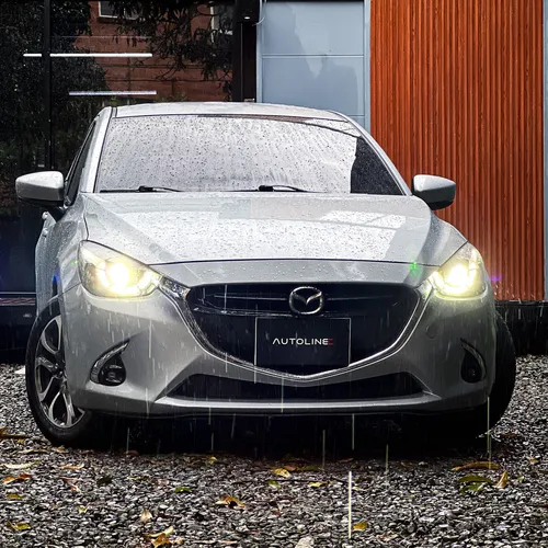 Mazda 2 Grand Touring LX Sedan
