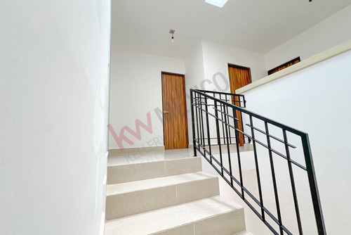 Casa En Venta Con Terreno Excedente En Un Residencial Muy Tranquilo Y Seguro En La Zona Norte De ...
