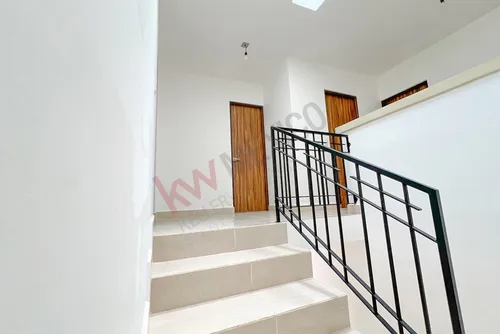 Casa En Venta Con Terreno Excedente En Un Residencial Muy Tranquilo Y Seguro En La Zona Norte De ...