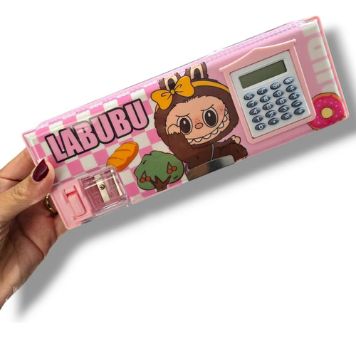 Cartuchera Labubu Mecanica Calculadora Doble Espacio Retro Rosa Labubu