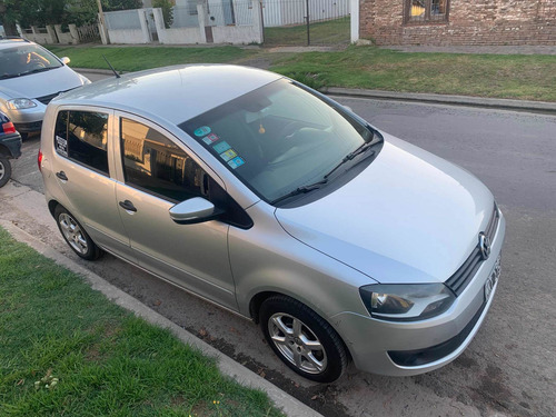 Imagen 1 de 11 de Volkswagen Fox 2013 1.6 Comfortline 5 P