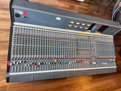 Consola Soundcraft B800