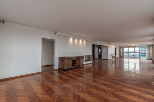 Exclusivo Piso - Torre Categoria - Segur. 24 Hs - 2 Cocheras