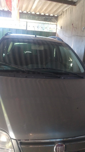 Imagem 3 de 4 de Fiat Idea 2007 1.4 Elx Flex 5p