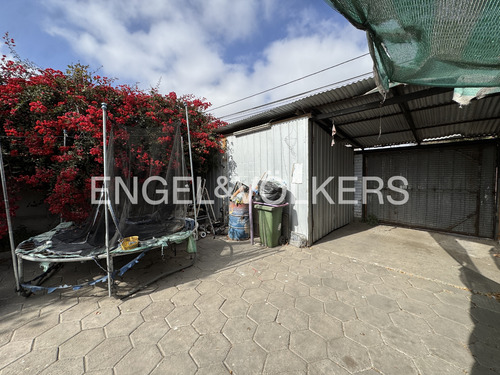 Casa Comercial Con Ingresos Activos